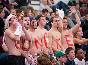 Row of students spelling out "Roanoke" on their chests