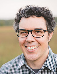 Travis Carter headshot
