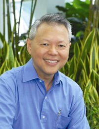 Photo of Dr. Simon Chan