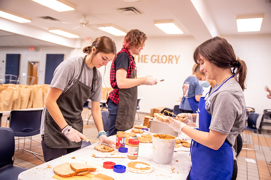 Students making sandwiches