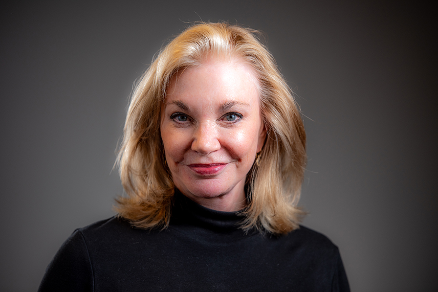 Joanne Leonhardt Casullo