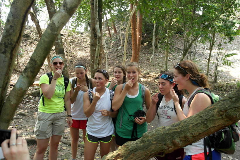 Group of students outside in a Latin American country