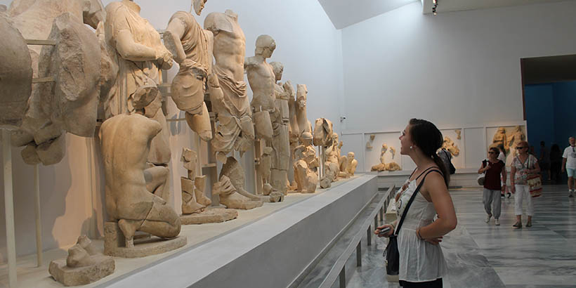 A student in a museum abroad