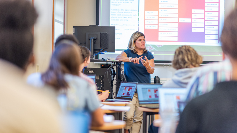 Professor Stanley teaching her Spanish class