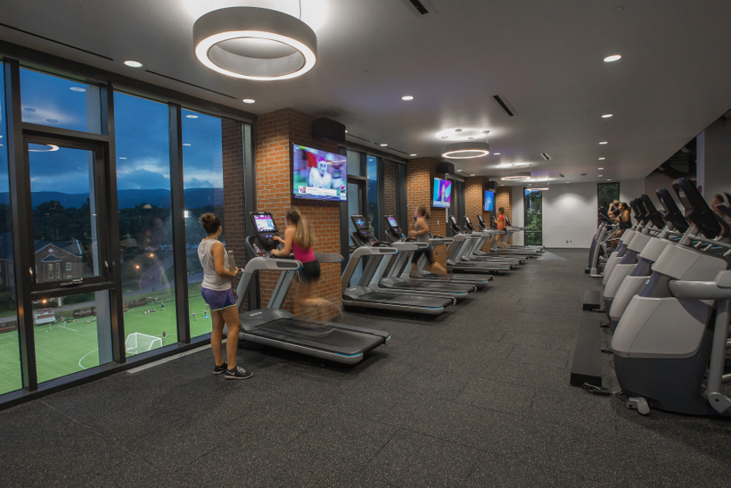 Students in the workout center in the Cregger Center
