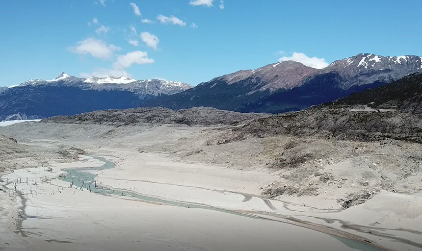 a photo of a landscape featuring a glacier
