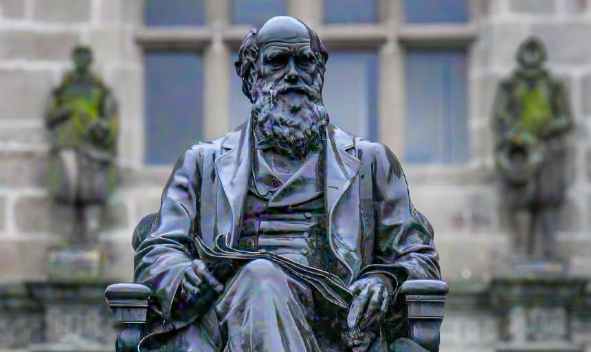 Statue of Darwin