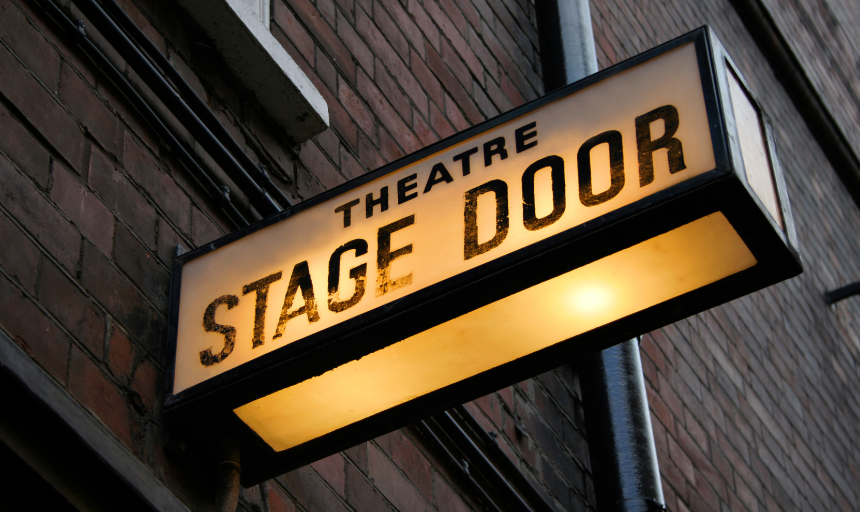 Noche de teatro: Coser y cantar!events image