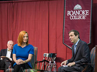 Jen Psaki and Howard Kurtz giving a lecture