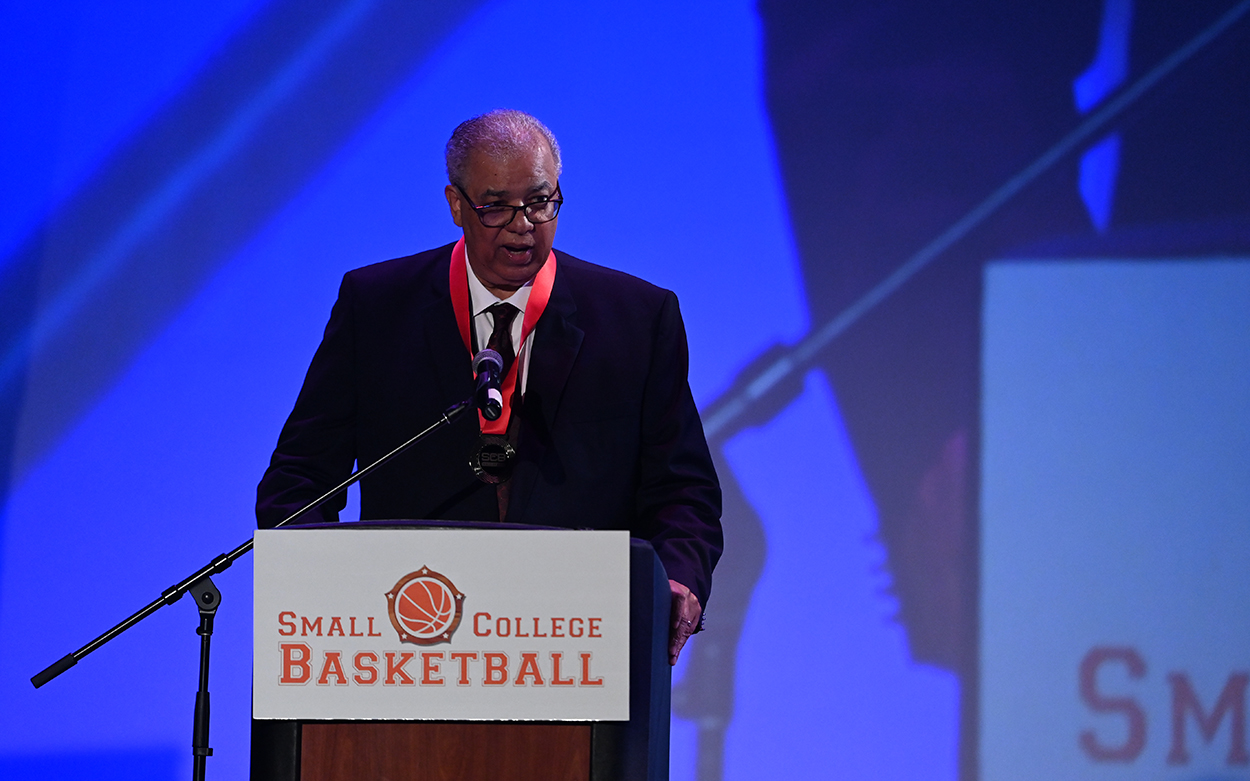 Frankie Allen delivers an acceptance speech at the Small College Basketball Hall of Fame.