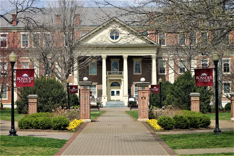 Roanoke College Admin Building