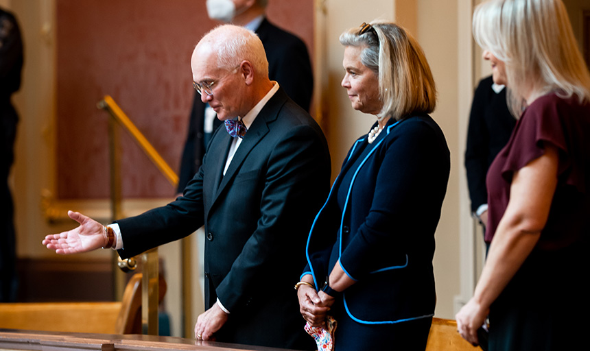 President Maxey gestures to Virginia General Assembly