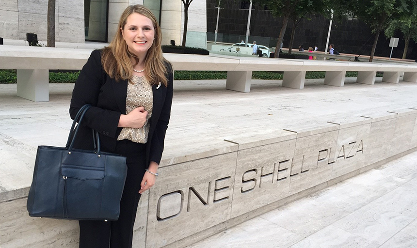 Corporate internship and global studies inspire Dever’s career goalnews image