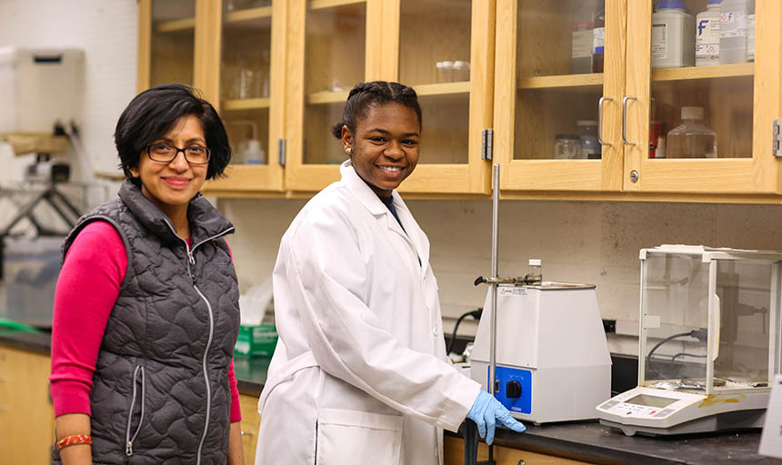 Dr. Rama Bala and Rachel Lindsay in the lab