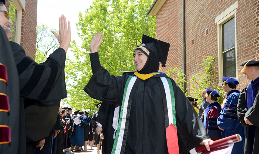 Roanoke recognized by U.S. News and LiberalArtsColleges.comnews image