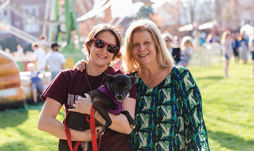 Lindsey Nanz with her mother Sharon