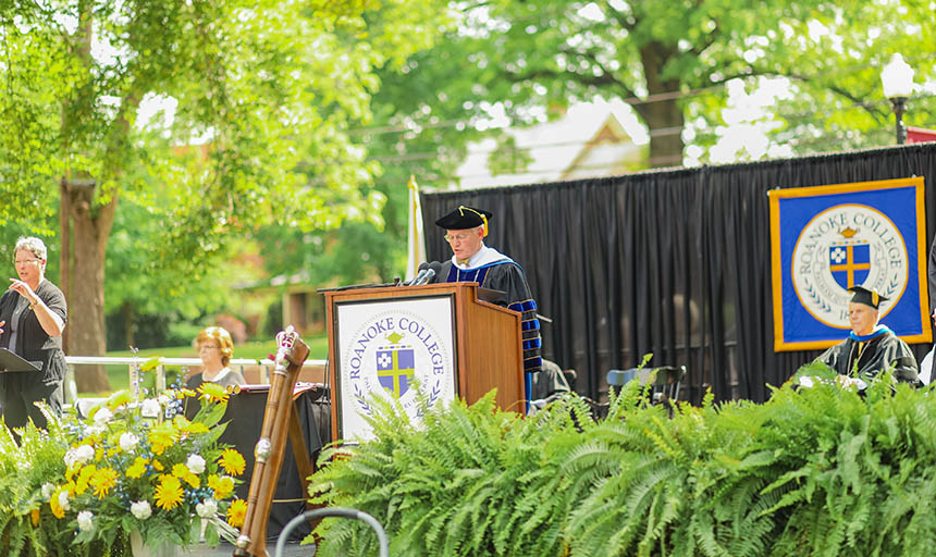 President Maxey giving his speech at commencement
