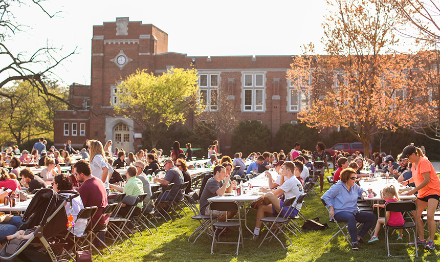Photo of people eating at Friday on the Quad/Spring Fest