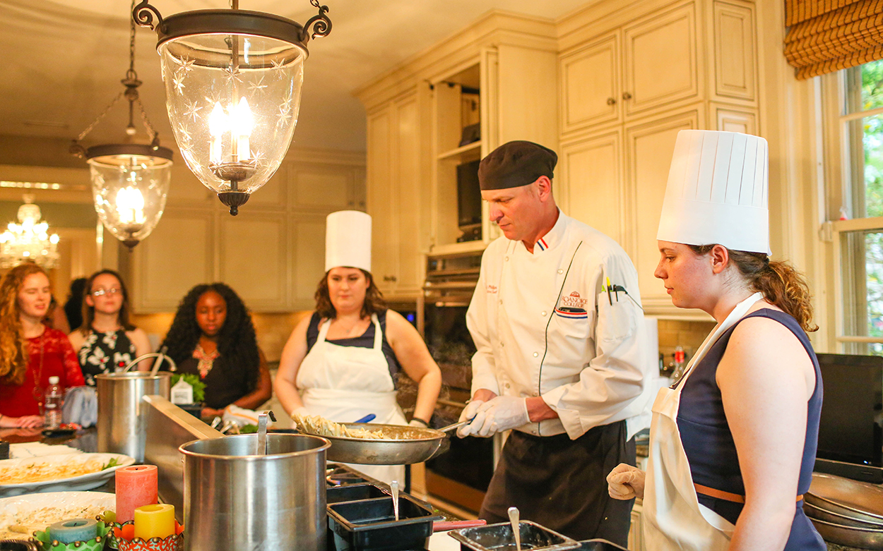 Students getting food in commons 