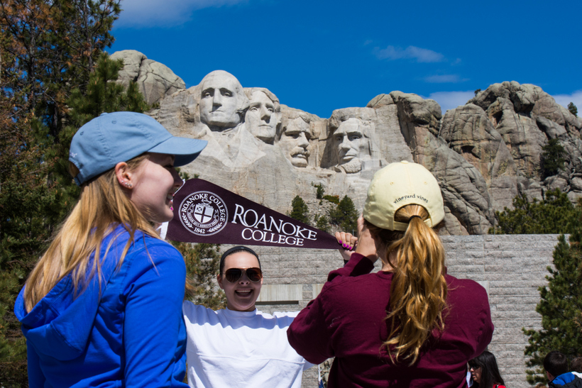 Students visiting Mount Rushmore