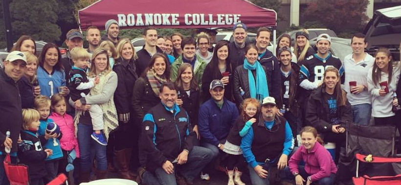 A photo of the Charlotte Chapter of Roanoke alumni
