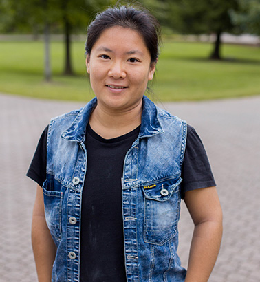 Headshot of Yipeng Wang